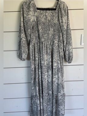 Polagram  Floral Smocked Maxi Dress Sz. L